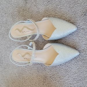 Silver Nina Berit YG Pumps Size 8 NEW